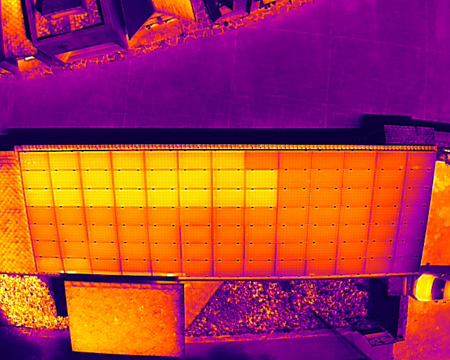 paneles solares-dron-cataluña